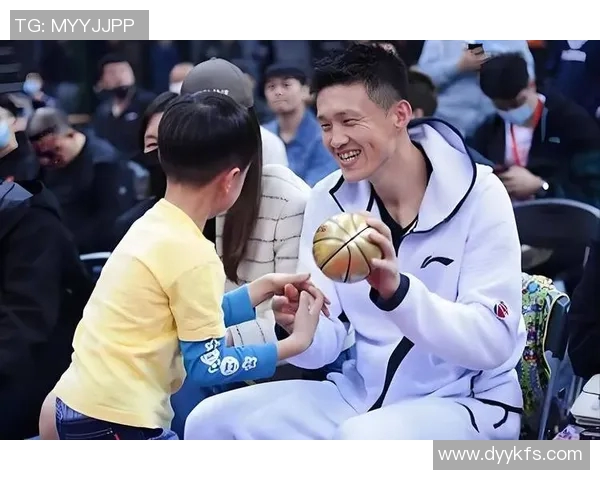 周鹏：从篮球场上的奋斗者到人生舞台上的榜样之路